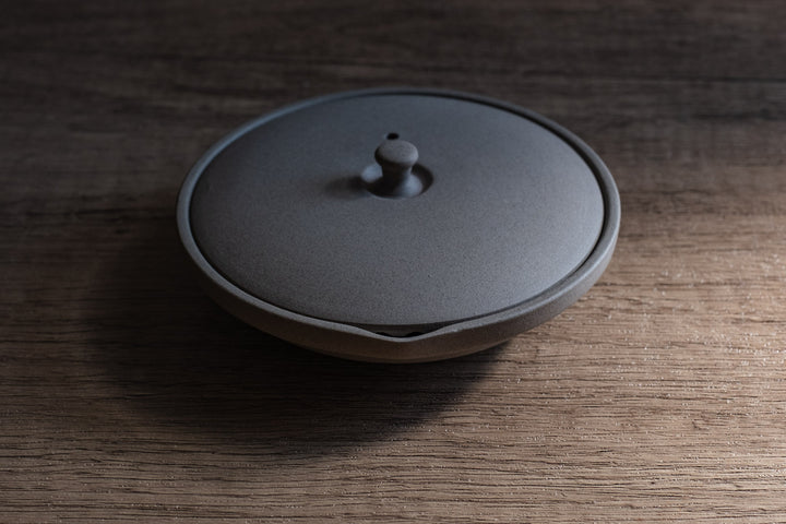 SHIROHAI SHIBORIDASHI TEAPOT