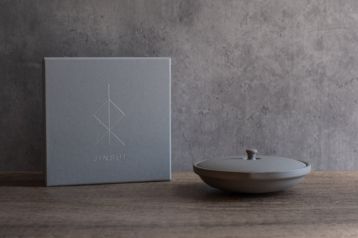 SHIROHAI SHIBORIDASHI TEAPOT