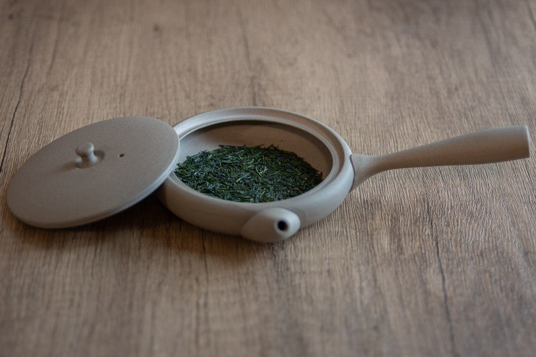 SHIROHAI GYOKURO KYUSU