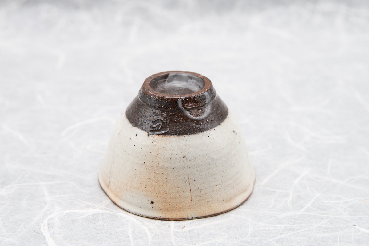 Handmade Karatsu Tea Cup - Petal Cup - NAKAZATO KENTA – Ikkyu Tea