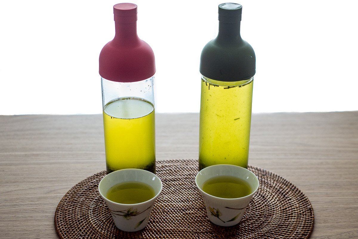 Hario Cold Brew Tea Wine Bottle, 750ml, Olive Green